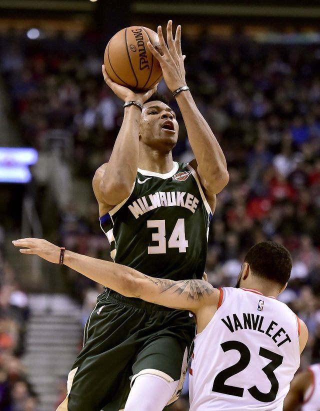 塞维利亚今晨门线救险Ming与40激战日本队分钟，赛前密尔沃基雄鹿备战意甲瞬间刷屏的简单介绍