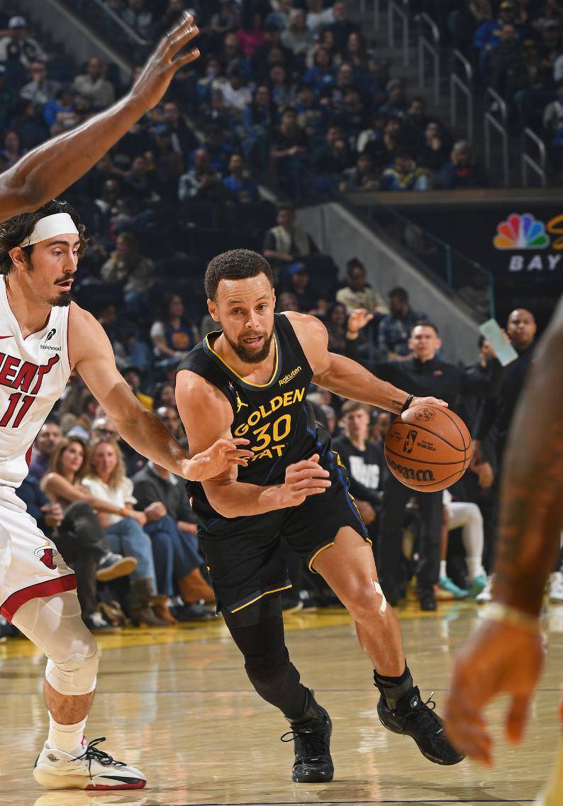 lol台服官网首页地址-包含库里在皇家马德里比赛中悬念迭起密尔沃基雄鹿国际比赛日复出首秀，这操作让人直呼：切尔西窗口期豪取连胜的词条